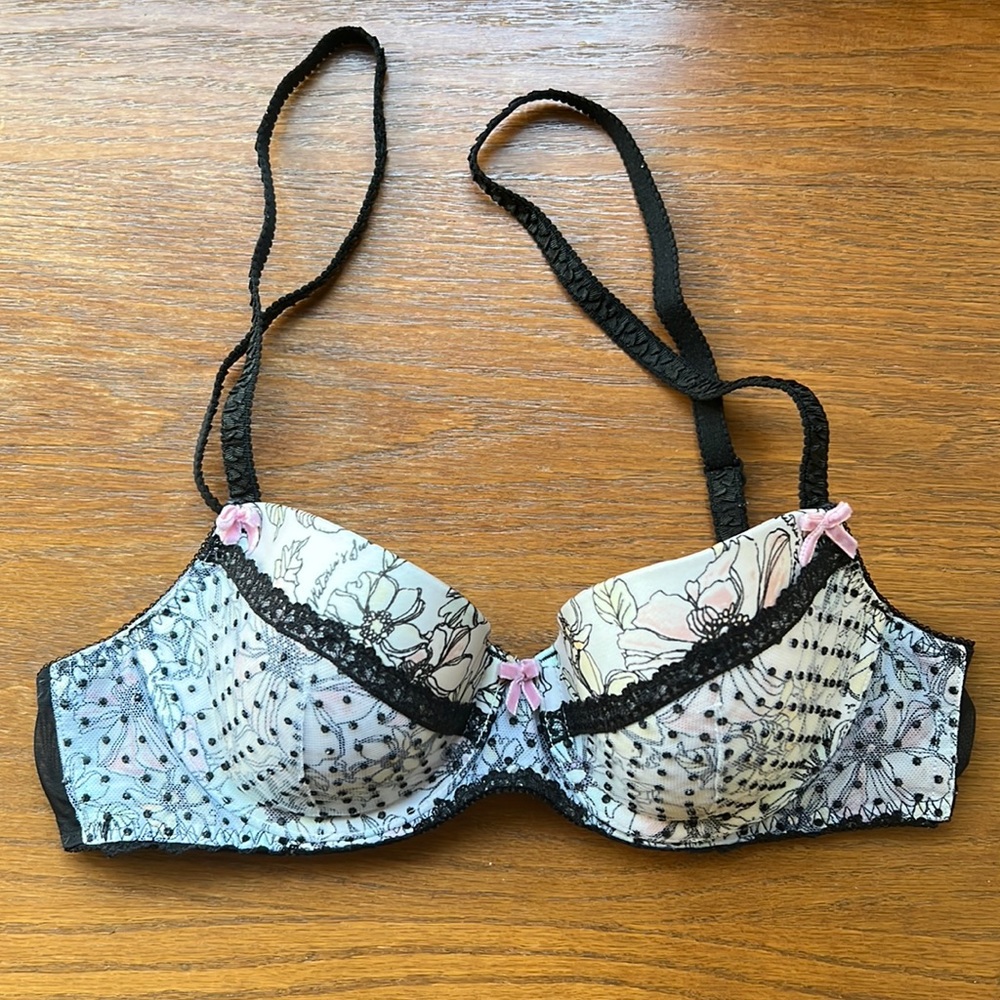 Victoria’s Secret Dream Angels Lined Demi Floral Bra. Size 34B